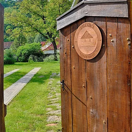 Zuzmo Guesthouse, Josvafo, Aggtelek National Park - Stylish 150 Year Old For 10 Guests Hébergement de vacances *