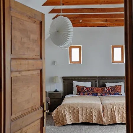 Zuzmo Guesthouse, Josvafo, Aggtelek National Park - Stylish 150 Year Old For 10 Guests Hébergement de vacances Jósvafő