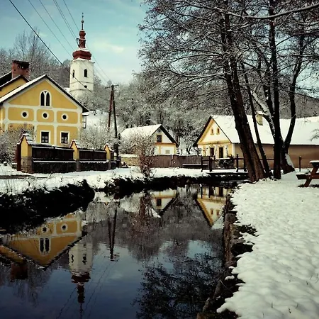 Zuzmo Guesthouse, Josvafo, Aggtelek National Park - Stylish 150 Year Old For 10 Guests *